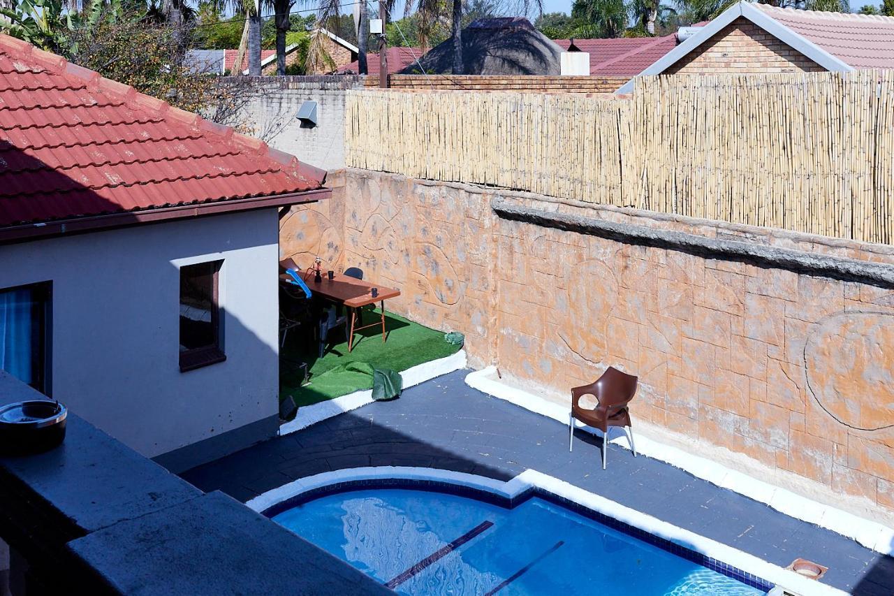 Airport Royal Guest House Kempton Park Dış mekan fotoğraf
